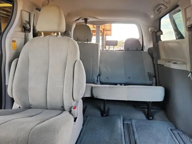 2014 TOYOTA SIENNA   