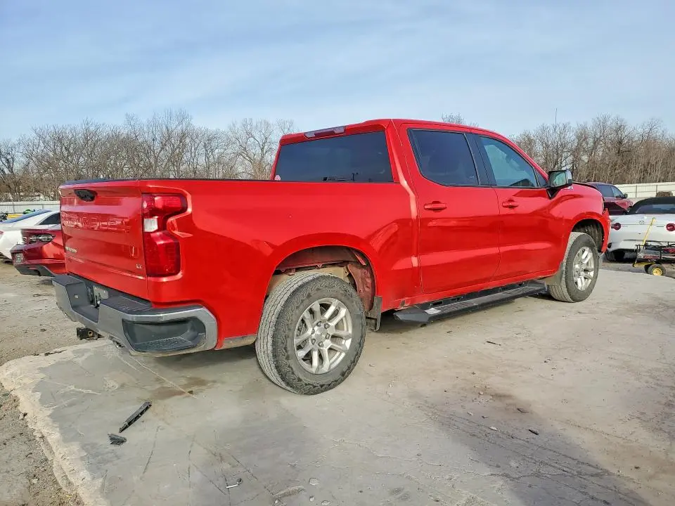 2024 CHEVROLET SILVERADO K1500 LT  