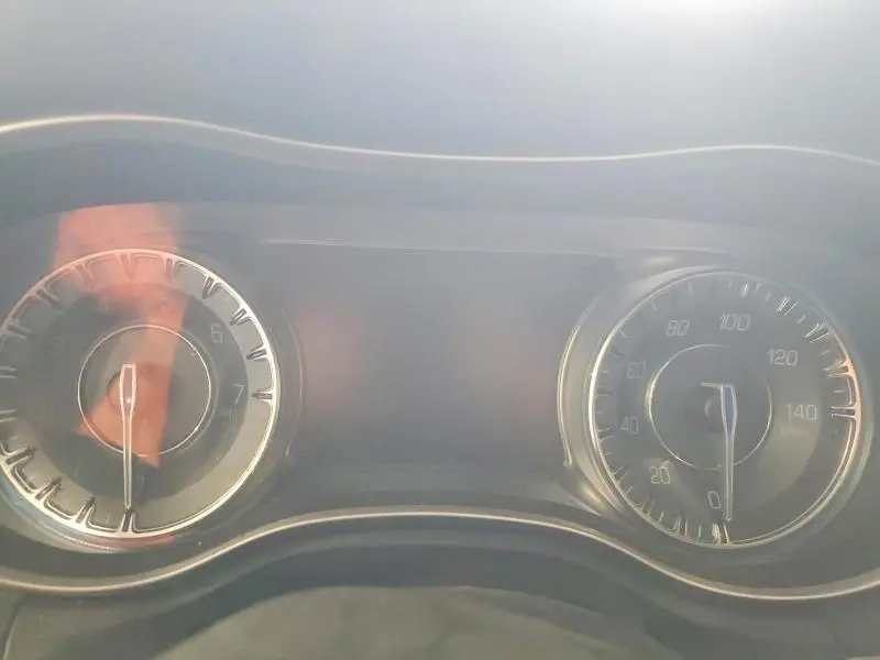 2016 CHRYSLER 300 LIMITED  