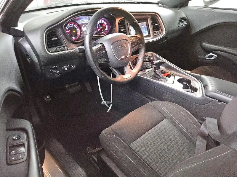2021 DODGE CHALLENGER SXT  