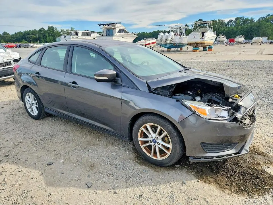 2016 FORD FOCUS SE  