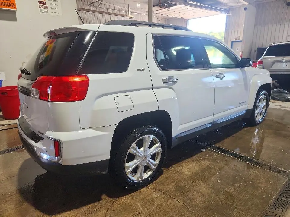 2017 GMC TERRAIN SLT  