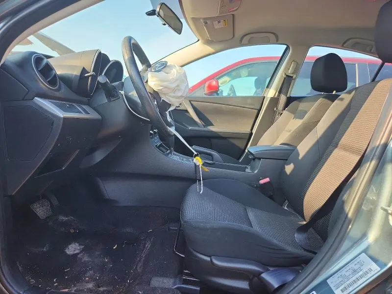 2012 MAZDA 3 I  