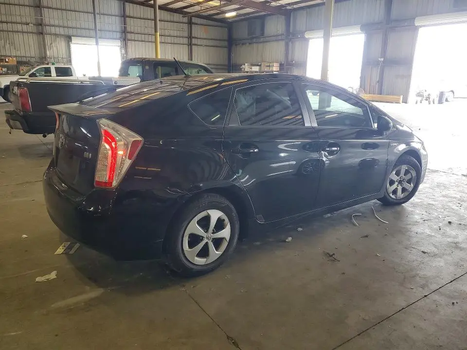2015 TOYOTA PRIUS TWO  