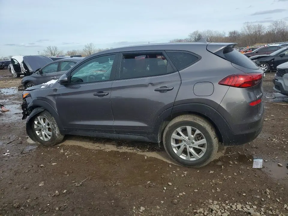 2021 HYUNDAI TUCSON SE  