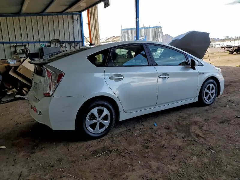 2015 TOYOTA PRIUS   