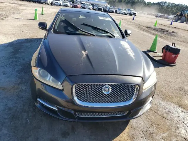 2011 JAGUAR XJ   