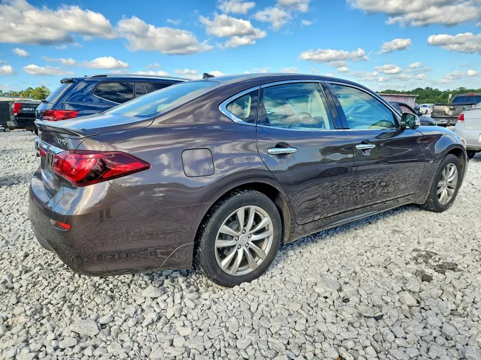 2018 INFINITI Q70 3.7 LUXE  