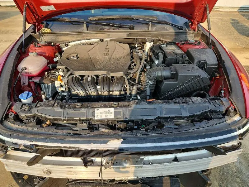 2025 HYUNDAI SONATA SE  