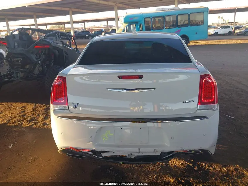 2019 CHRYSLER 300 TOURING