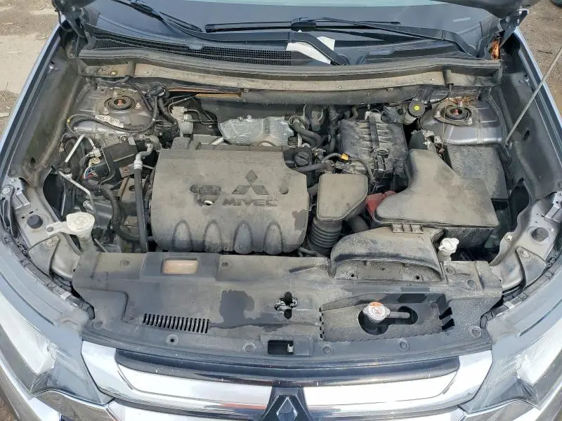 2018 MITSUBISHI OUTLANDER SE  