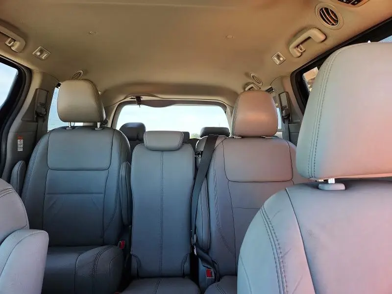 2015 TOYOTA SIENNA XLE 8-PASSENGER  