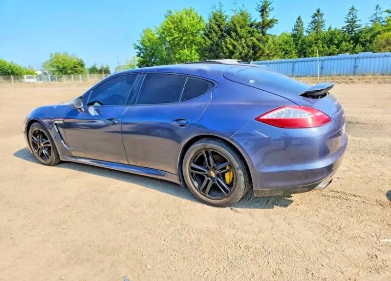 2011 PORSCHE PANAMERA 2  