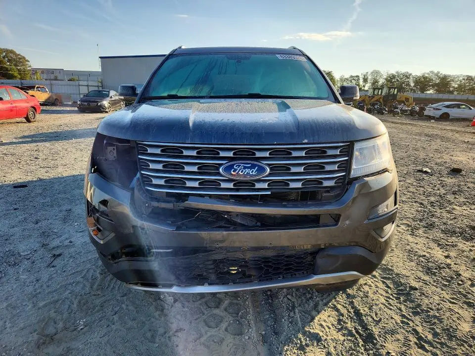 2017 FORD EXPLORER XLT  