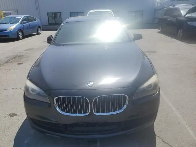 2011 BMW 750 I  