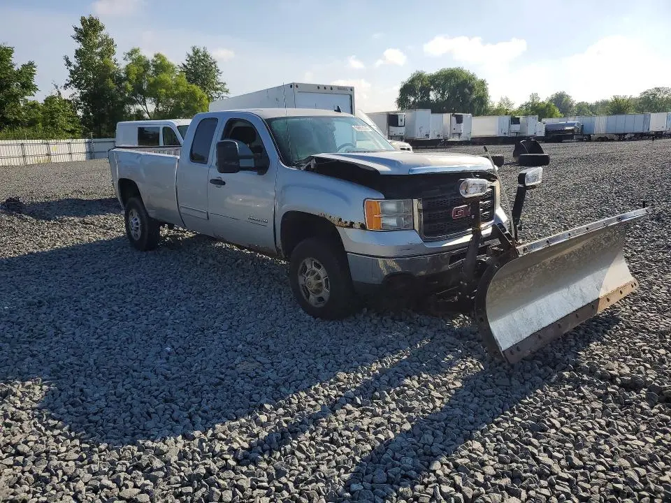 2011 GMC SIERRA K2500 SLE  
