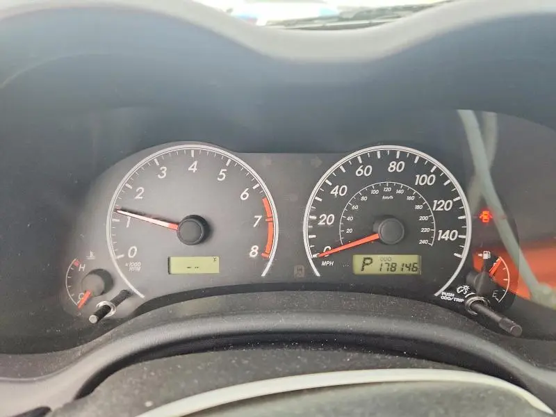 2013 TOYOTA COROLLA LE  