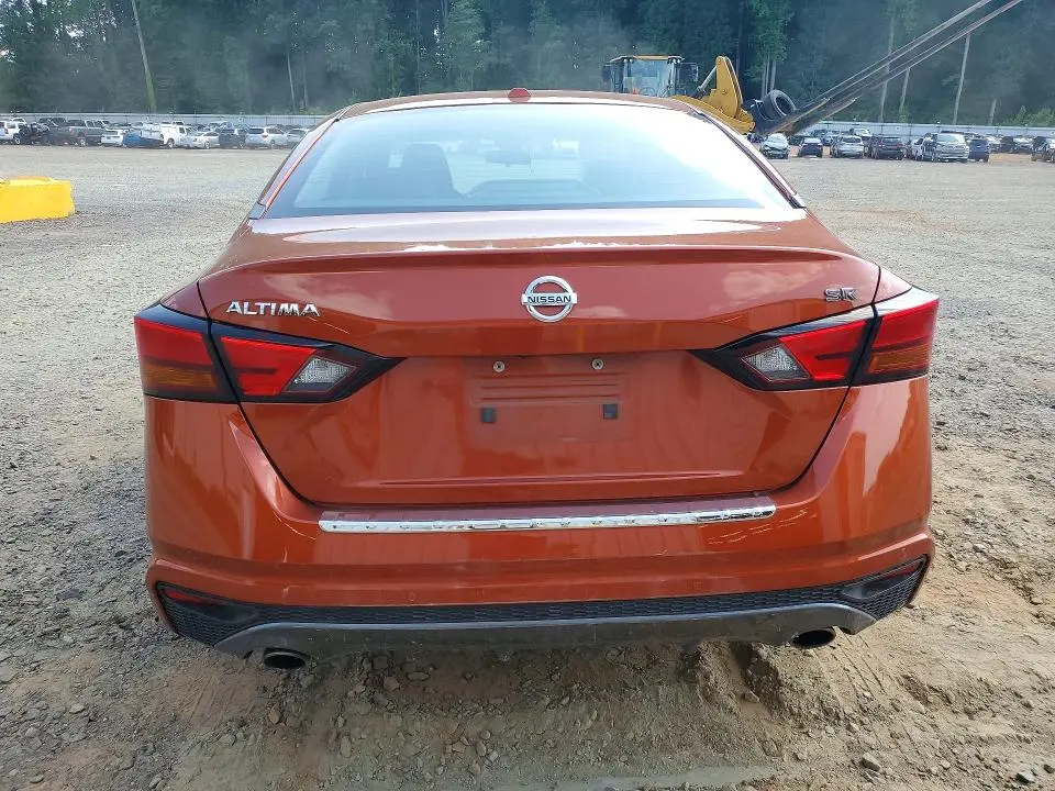 2022 NISSAN ALTIMA SR  