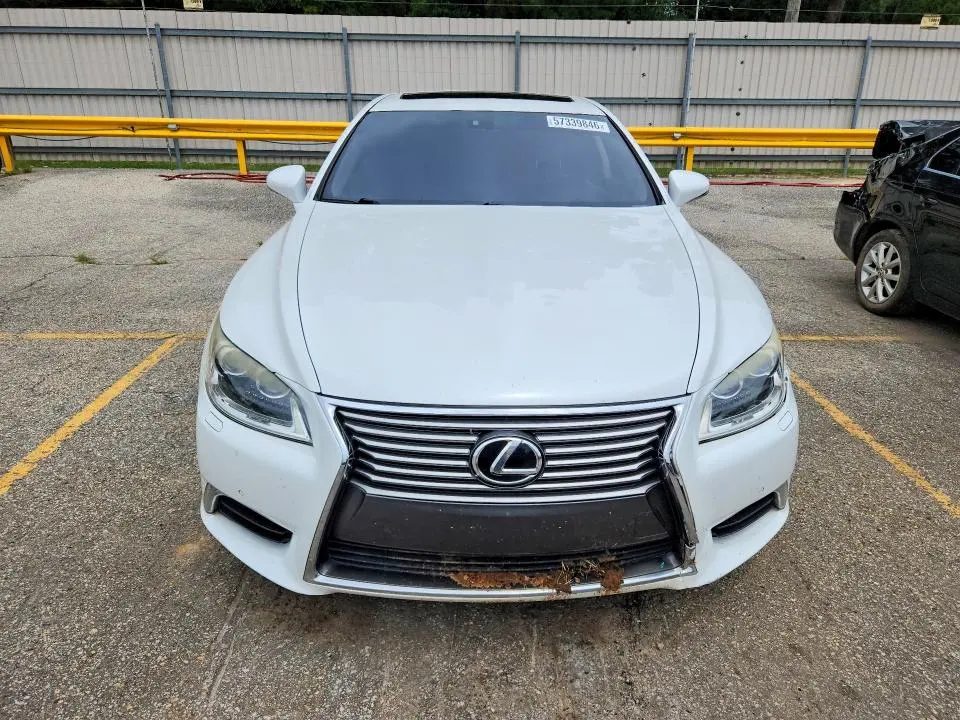 2015 LEXUS LS 460  