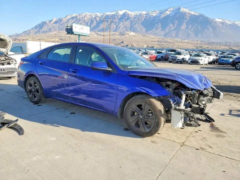 2022 HYUNDAI ELANTRA SEL  