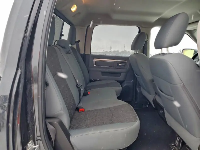 2019 RAM 1500 CLASSIC SLT  