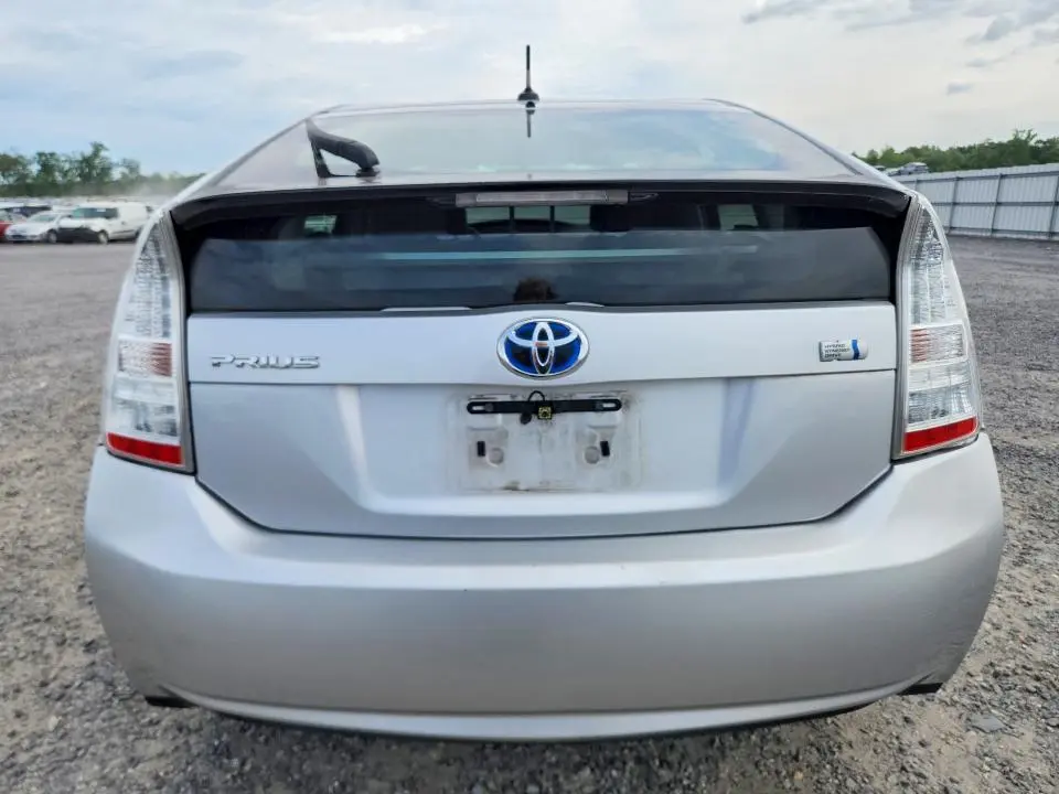 2011 TOYOTA PRIUS TWO  