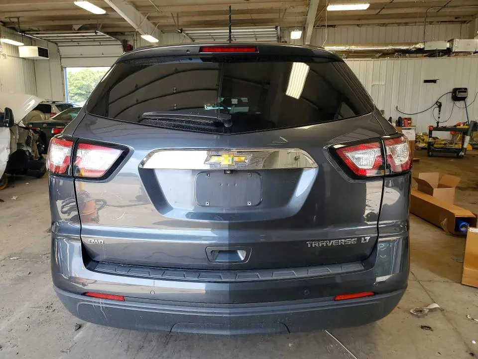 2014 CHEVROLET TRAVERSE LT  