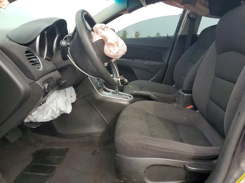 2015 CHEVROLET CRUZE LT  