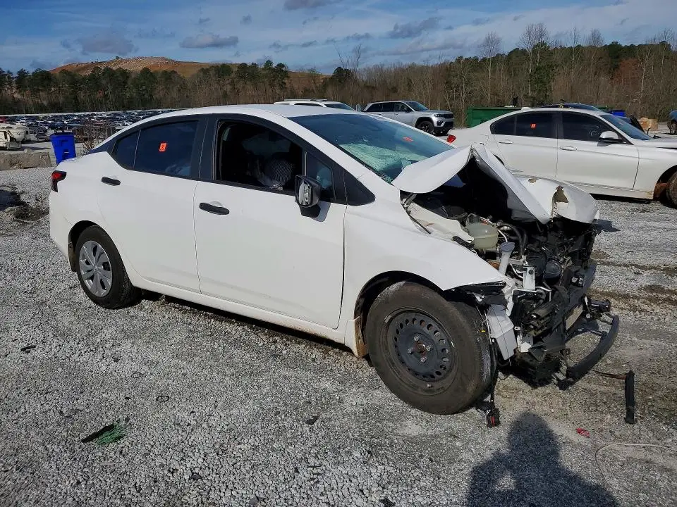 2024 NISSAN VERSA S  