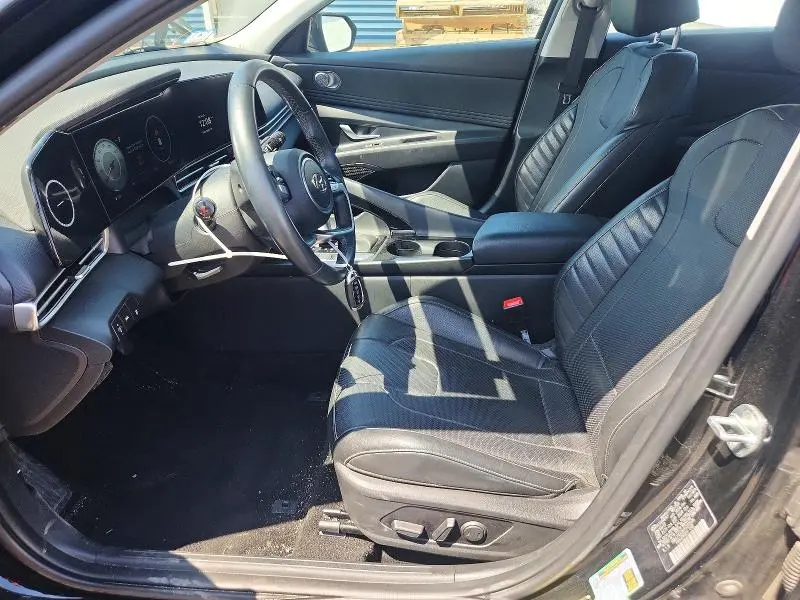 2023 HYUNDAI ELANTRA LIMITED  