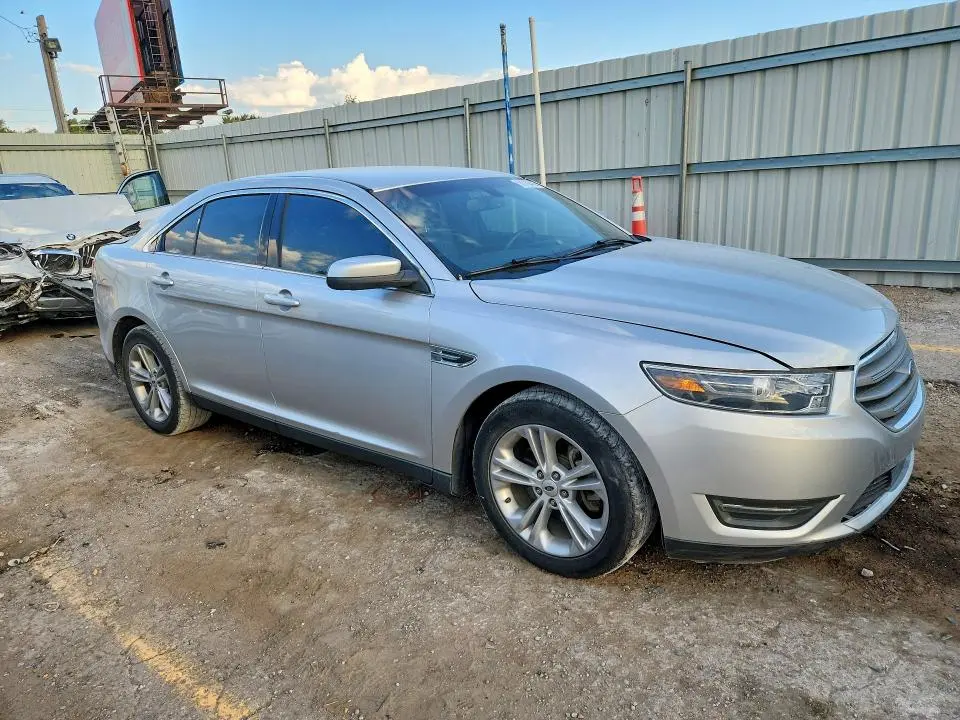 2016 FORD TAURUS SEL  