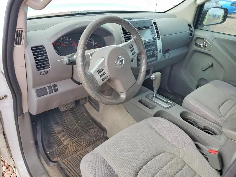 2017 NISSAN FRONTIER S  