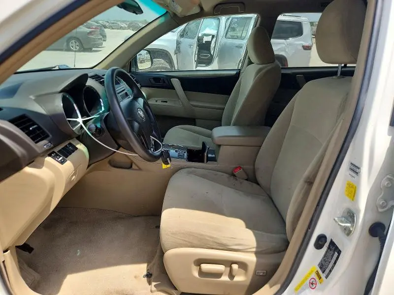 2010 TOYOTA HIGHLANDER BASE  