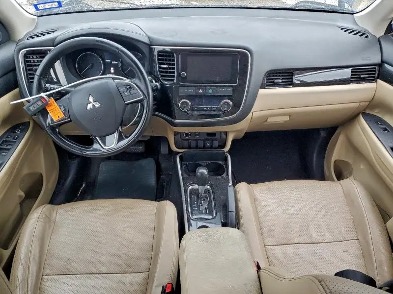 2018 MITSUBISHI OUTLANDER SE  