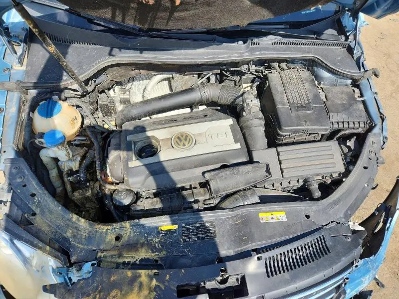 2010 VOLKSWAGEN EOS LUX  