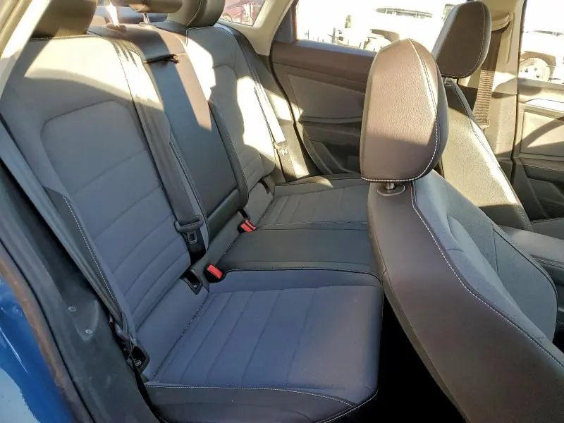 2025 VOLKSWAGEN JETTA SE  