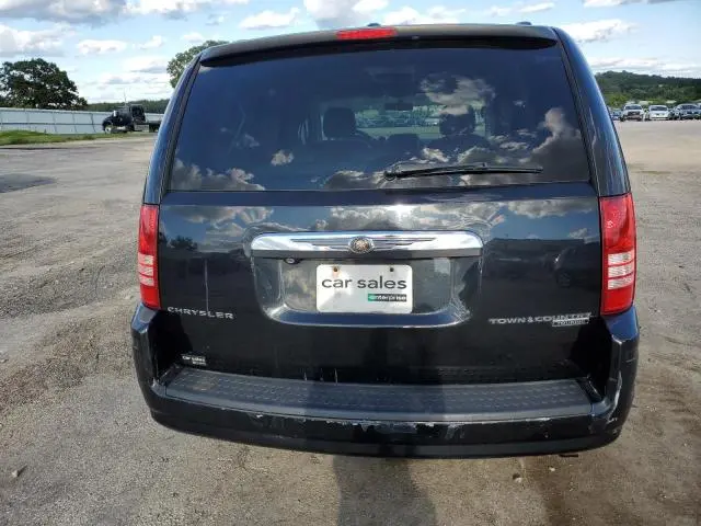 2010 CHRYSLER TOWN & COUNTRY TOURING  