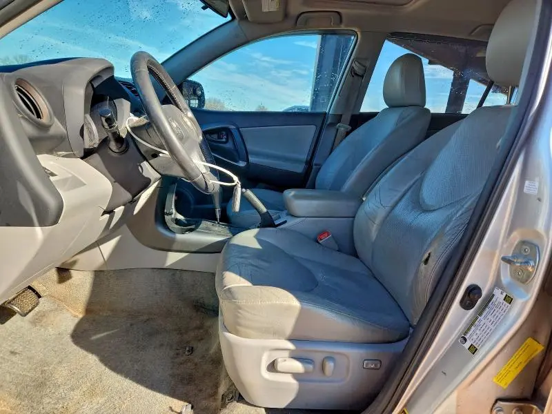 2010 TOYOTA RAV4 LIMITED  