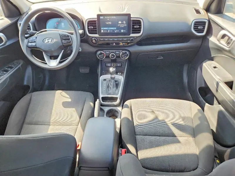 2023 HYUNDAI VENUE SE  