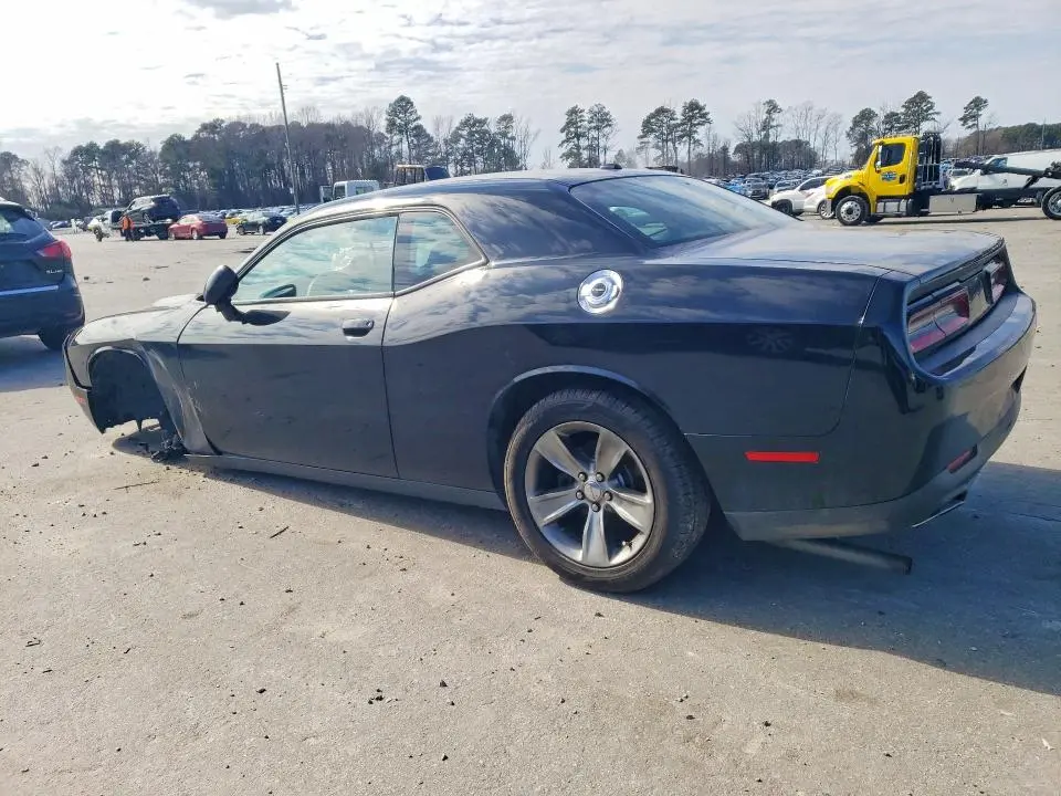 2015 DODGE CHALLENGER SXT  