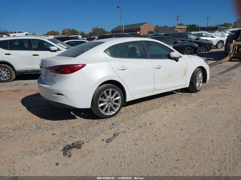2017 MAZDA MAZDA3 TOURING