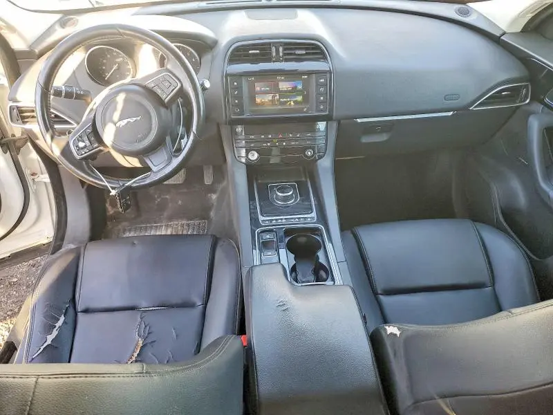 2018 JAGUAR F-PACE PREMIUM  