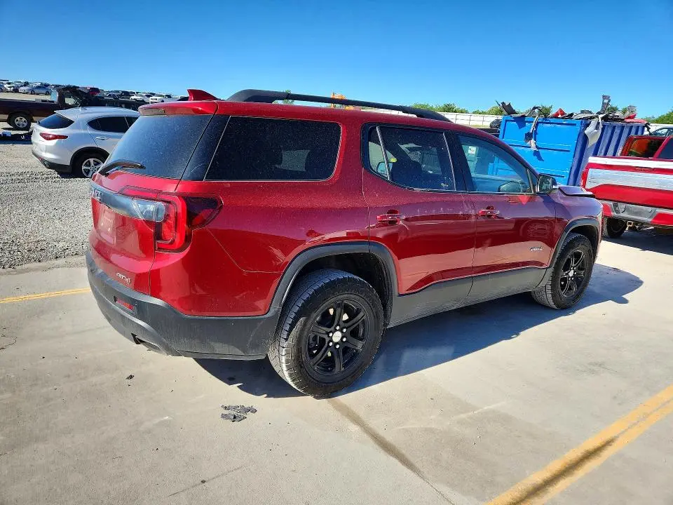 2021 GMC ACADIA AT4  