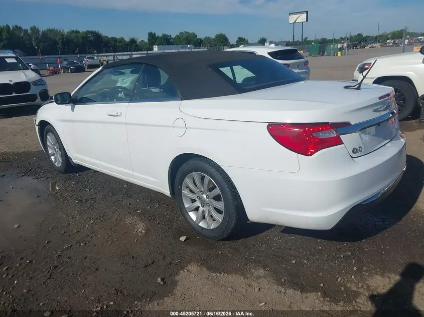 2013 CHRYSLER 200 TOURING