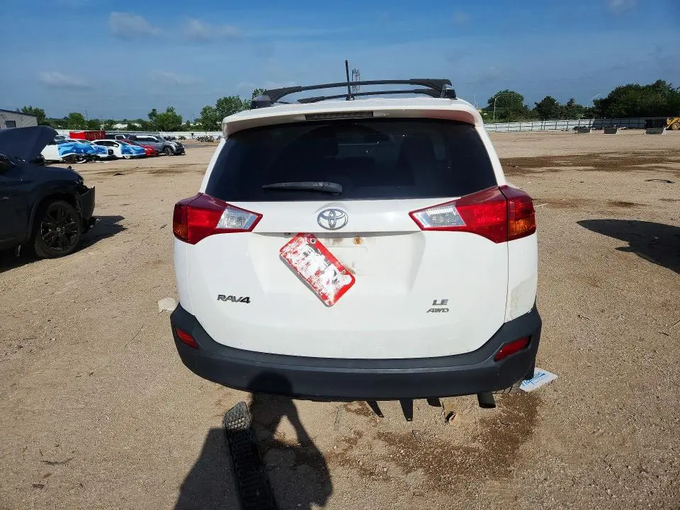 2013 TOYOTA RAV4 LE  