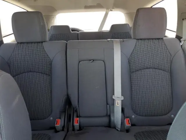 2016 CHEVROLET TRAVERSE LS  