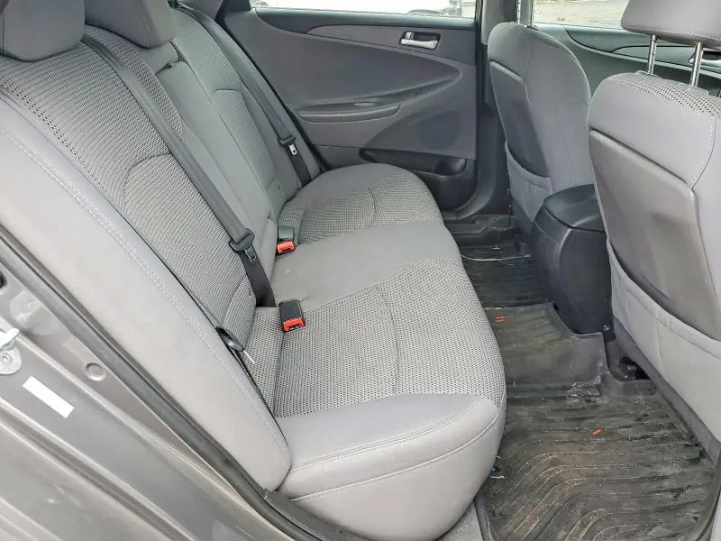 2011 HYUNDAI SONATA GLS  