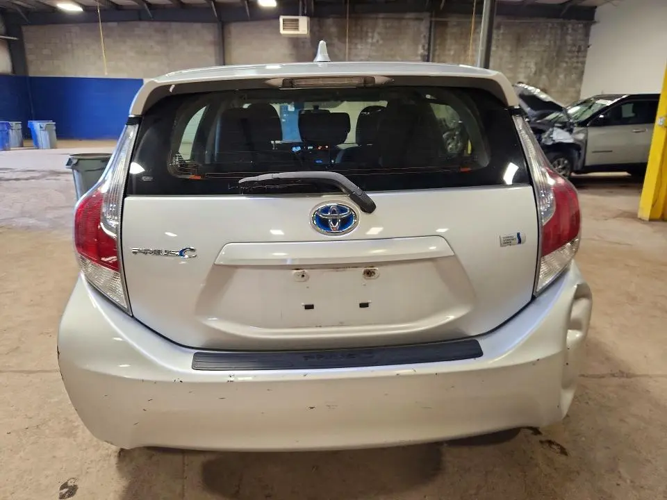 2015 TOYOTA PRIUS C THREE  