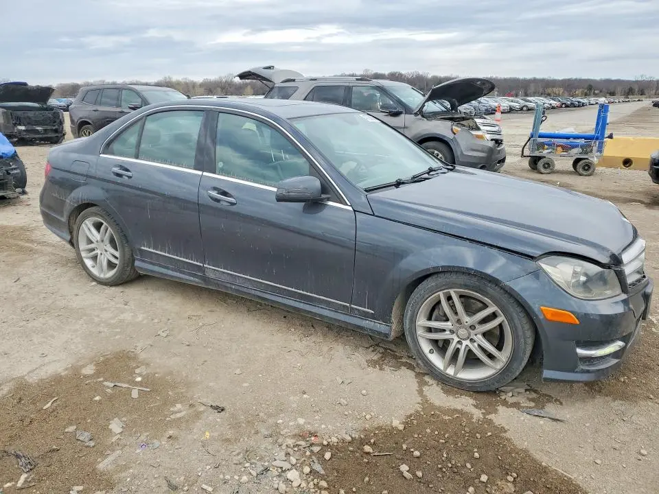 2013 MERCEDES-BENZ C 300 4MATIC  