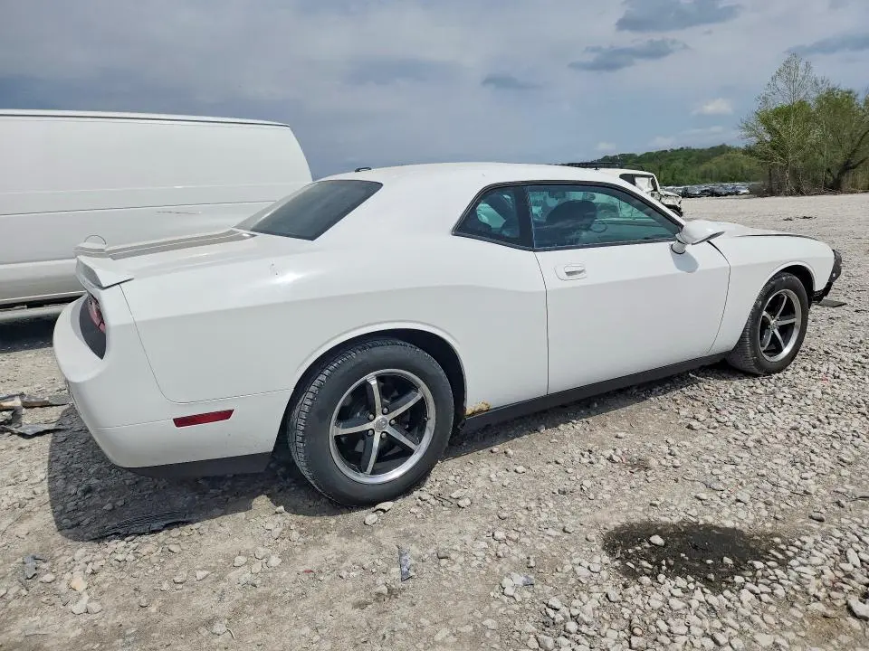 2010 DODGE CHALLENGER SE  